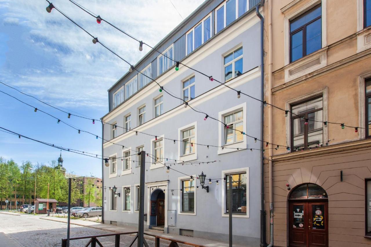 Historic Apartment With Wooden Floors In The Hearth Of Old-Town Riga Exterior photo